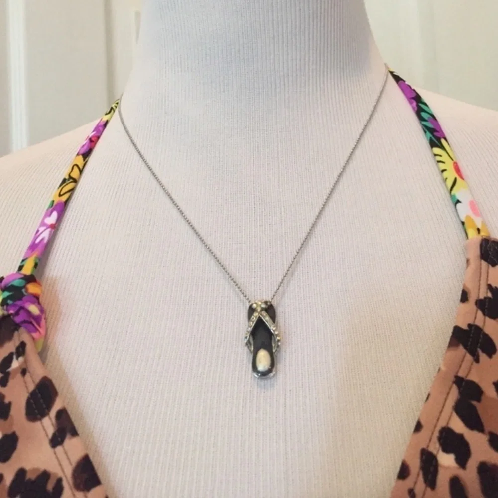 N/A adjustable from